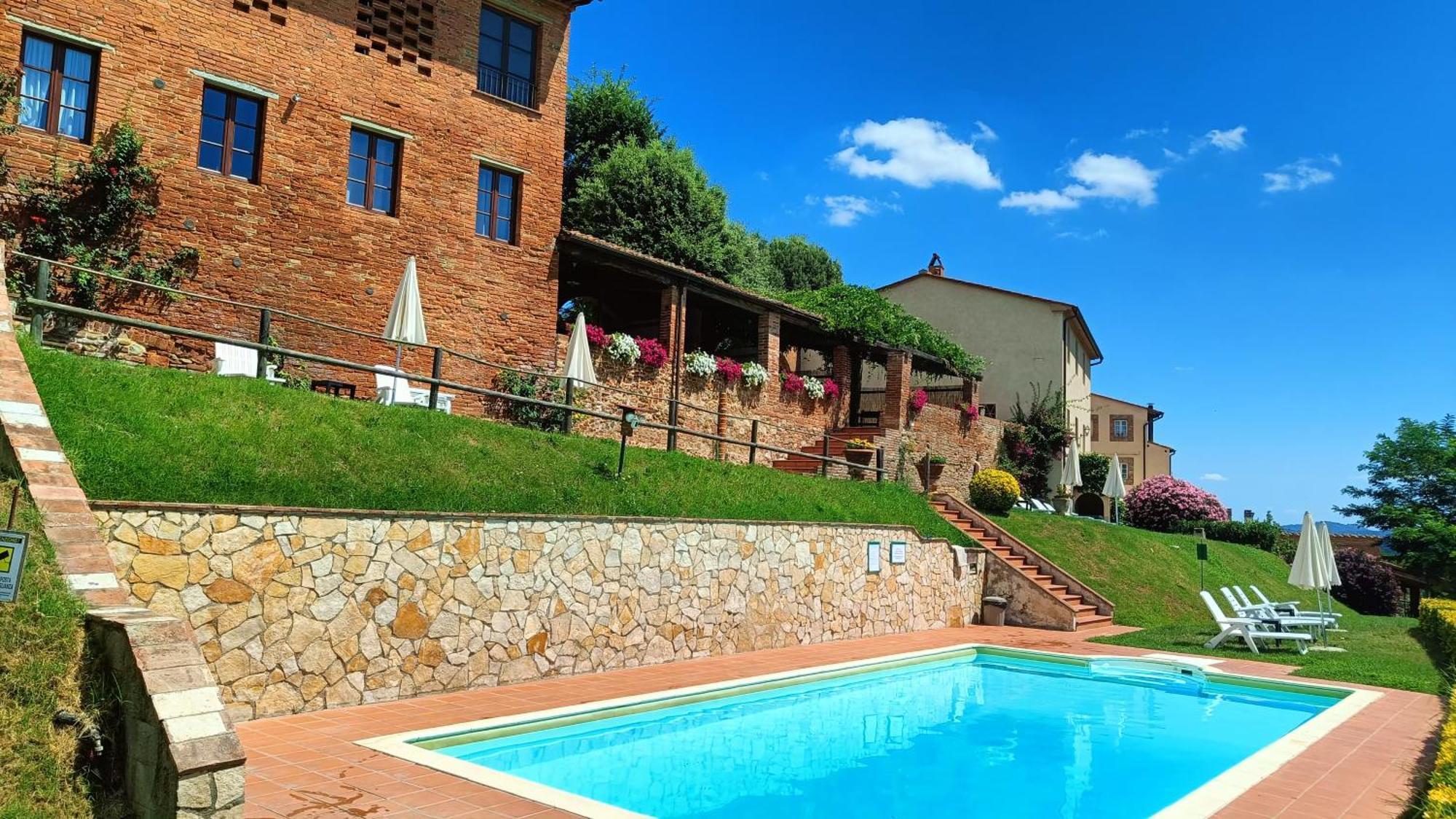 Penzion Borgo Fajani Terricciola Exteriér fotografie